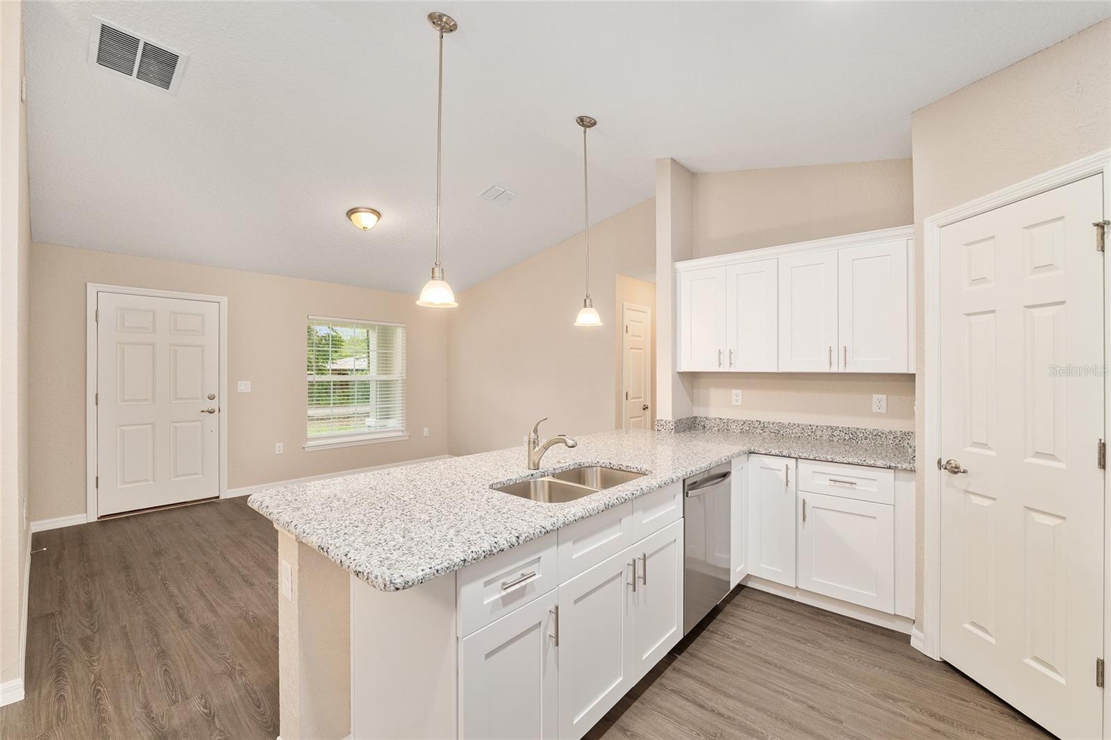 BELLEVIEW HEIGHTS ESTATE - Residential