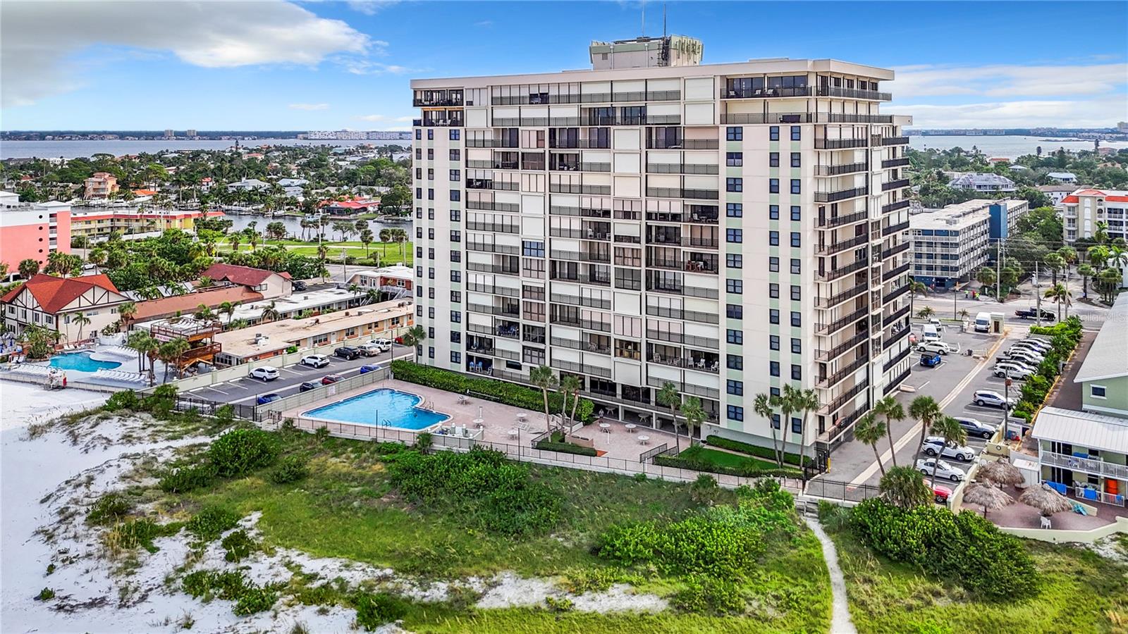 SAN SEAIR CONDO - Residential
