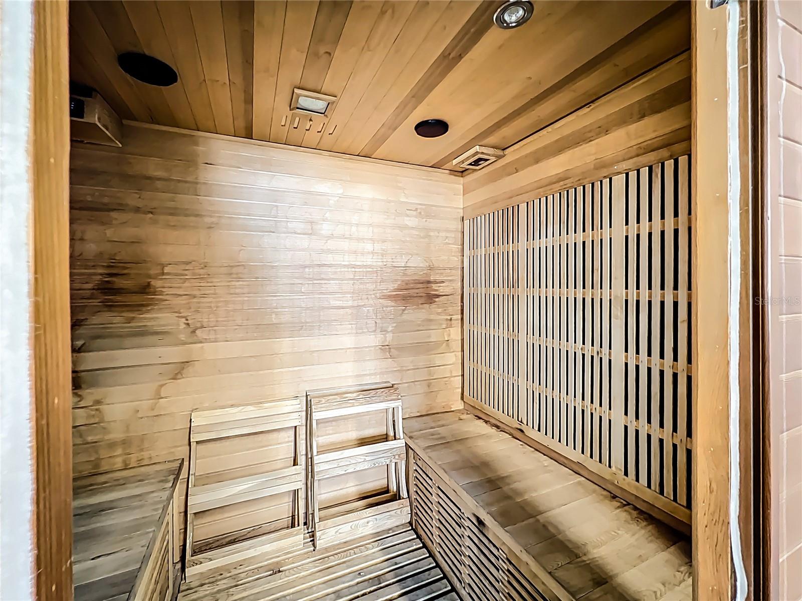 SAN SEAIR CONDO - Residential