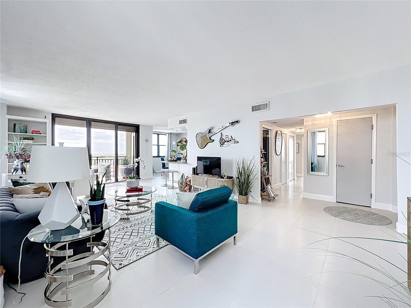 SAN SEAIR CONDO - Residential