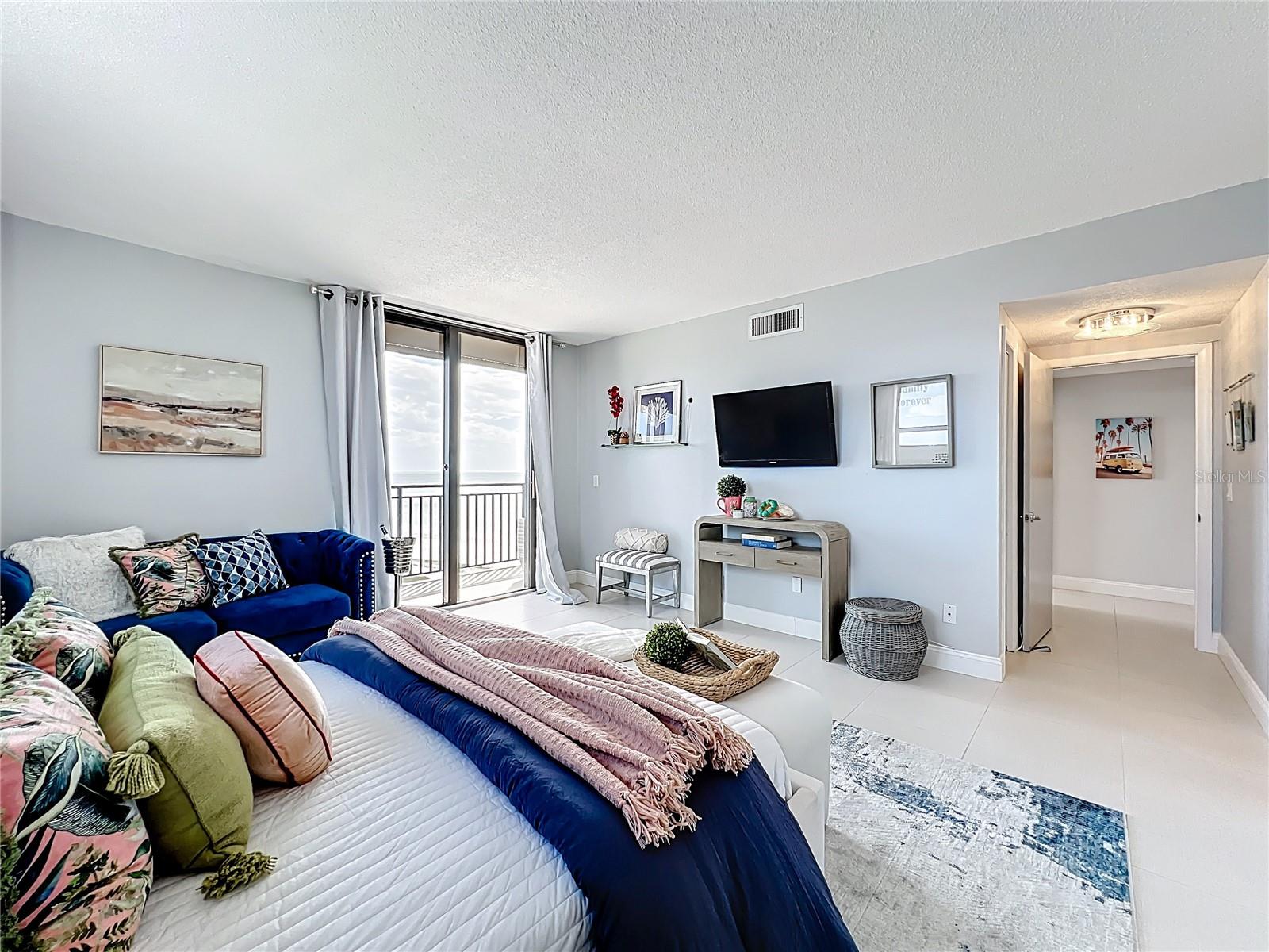 SAN SEAIR CONDO - Residential