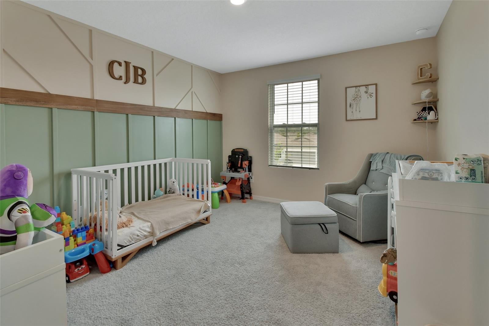 LINCOLN OAKS - Residential