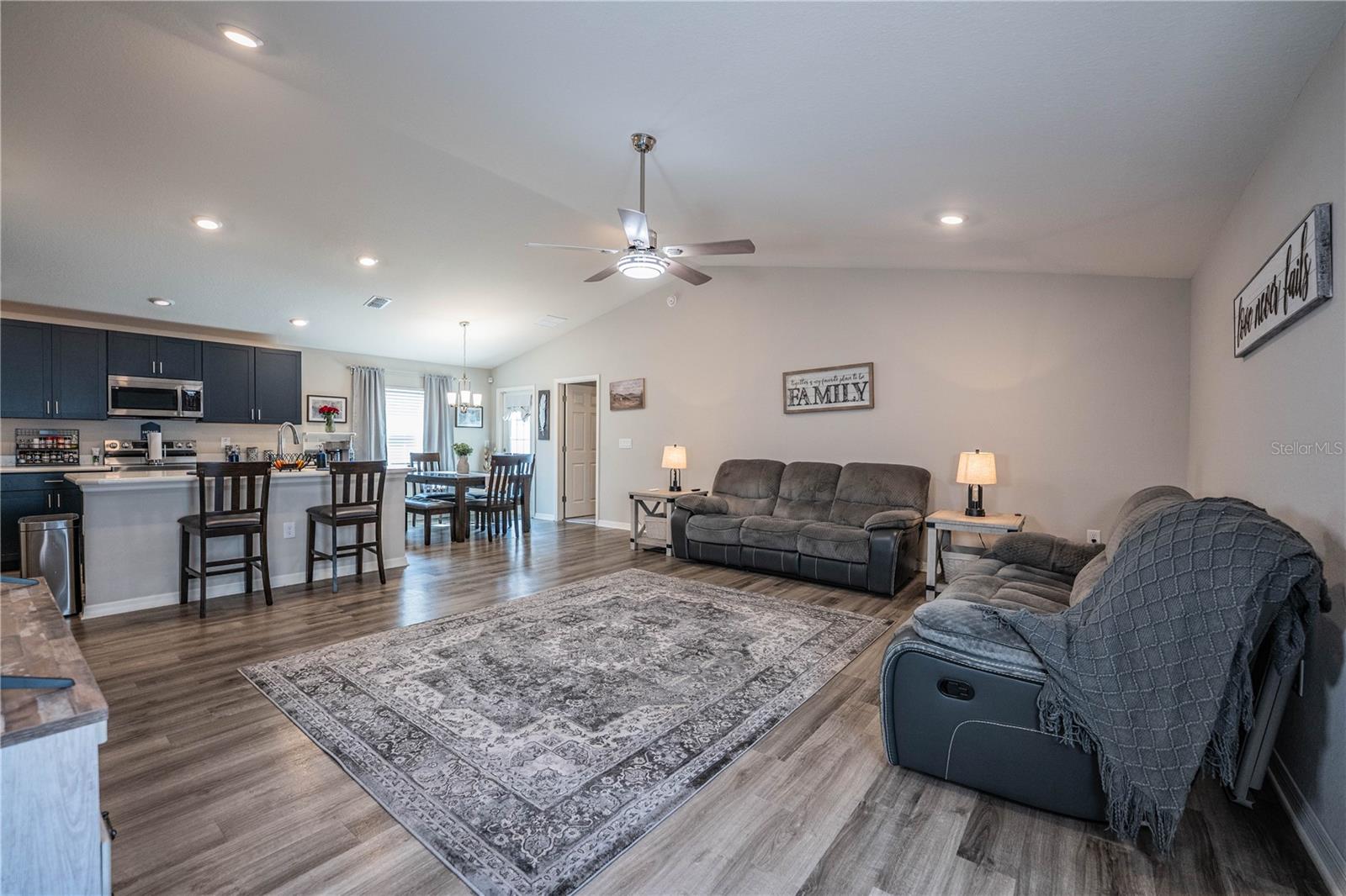 BRIDGEPORT LAKES PH 2 - Residential