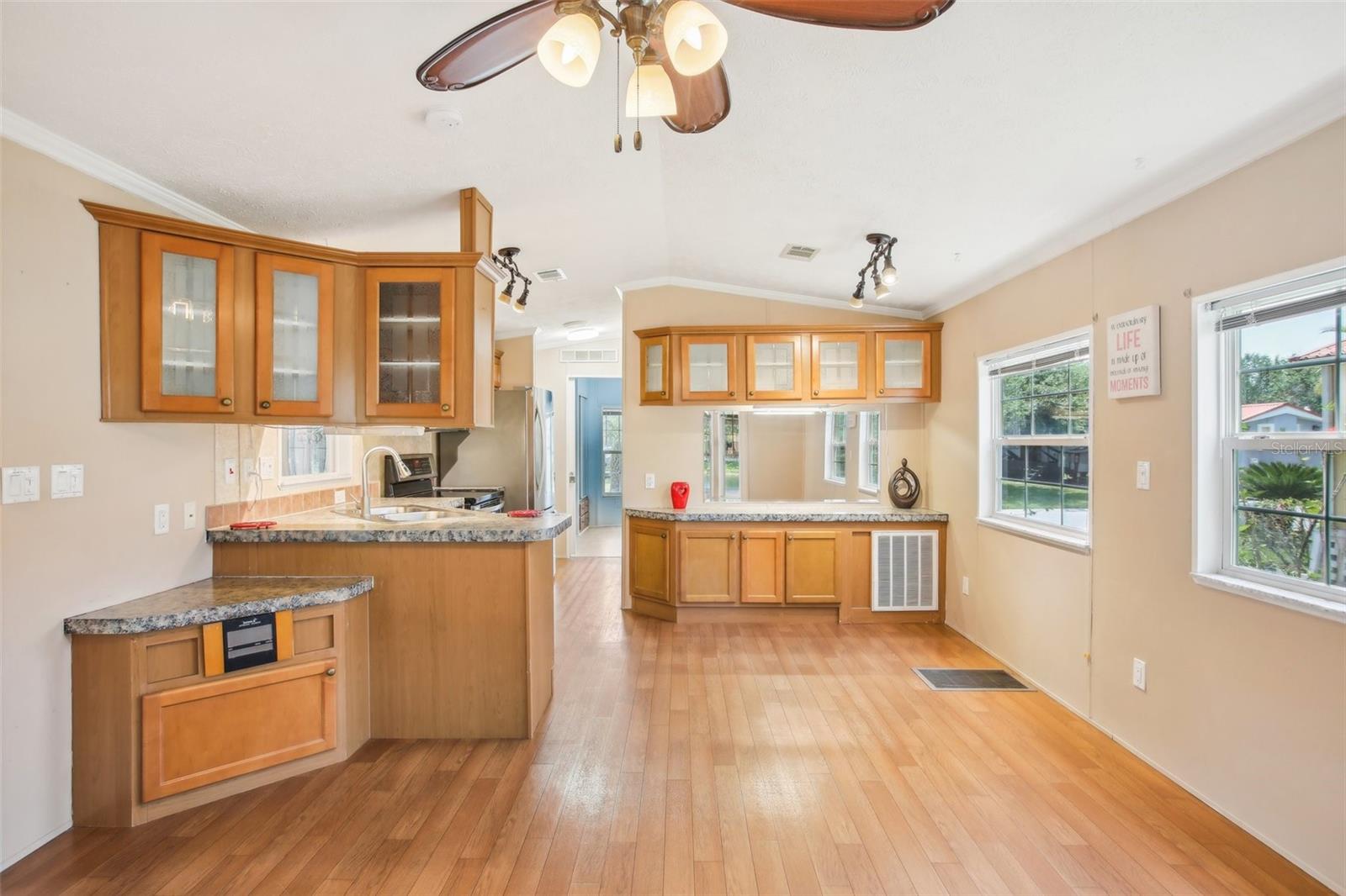 CALIENTE CASITA VILLAGE - Residential Lease