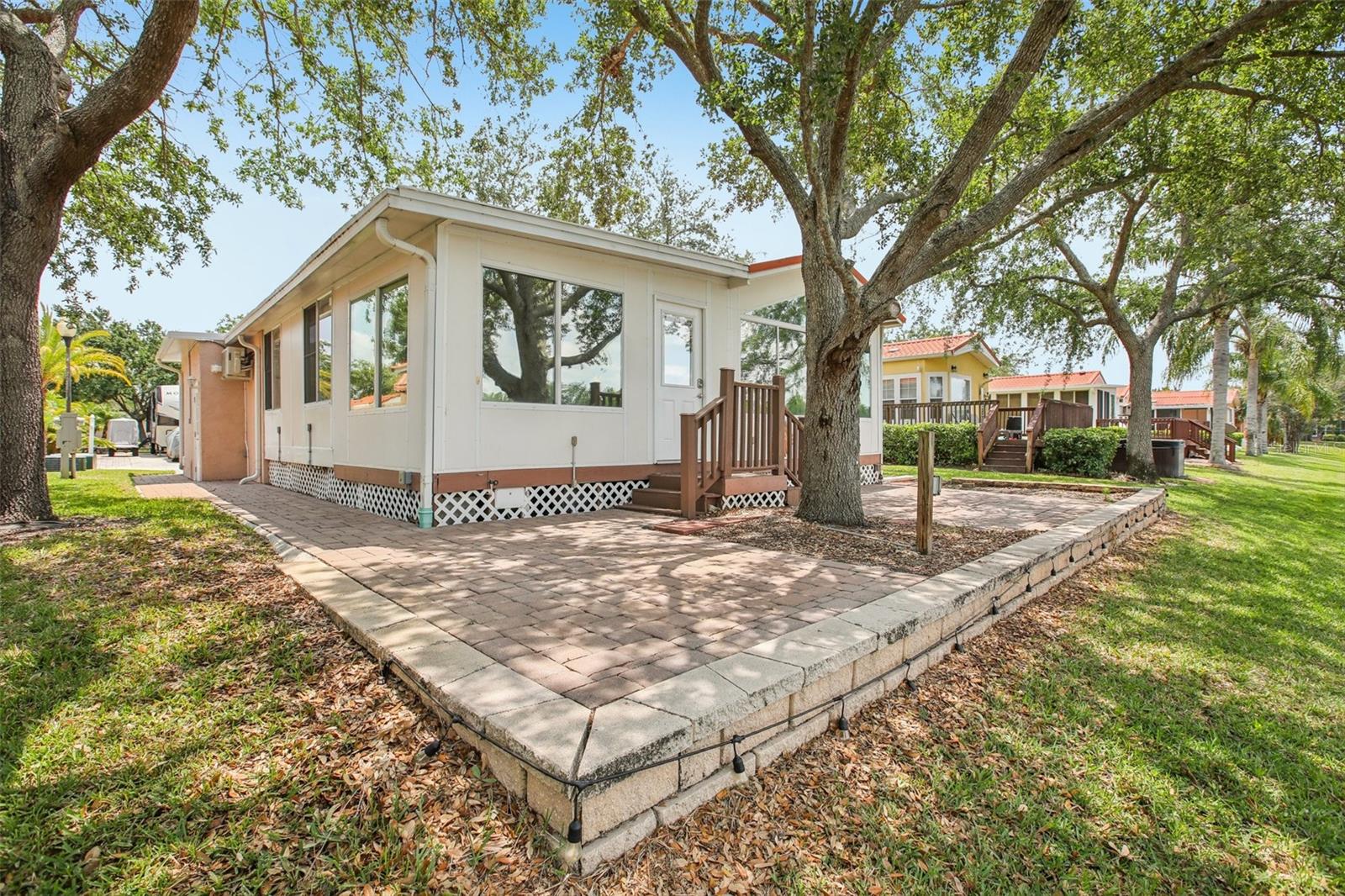 CALIENTE CASITA VILLAGE - Residential Lease