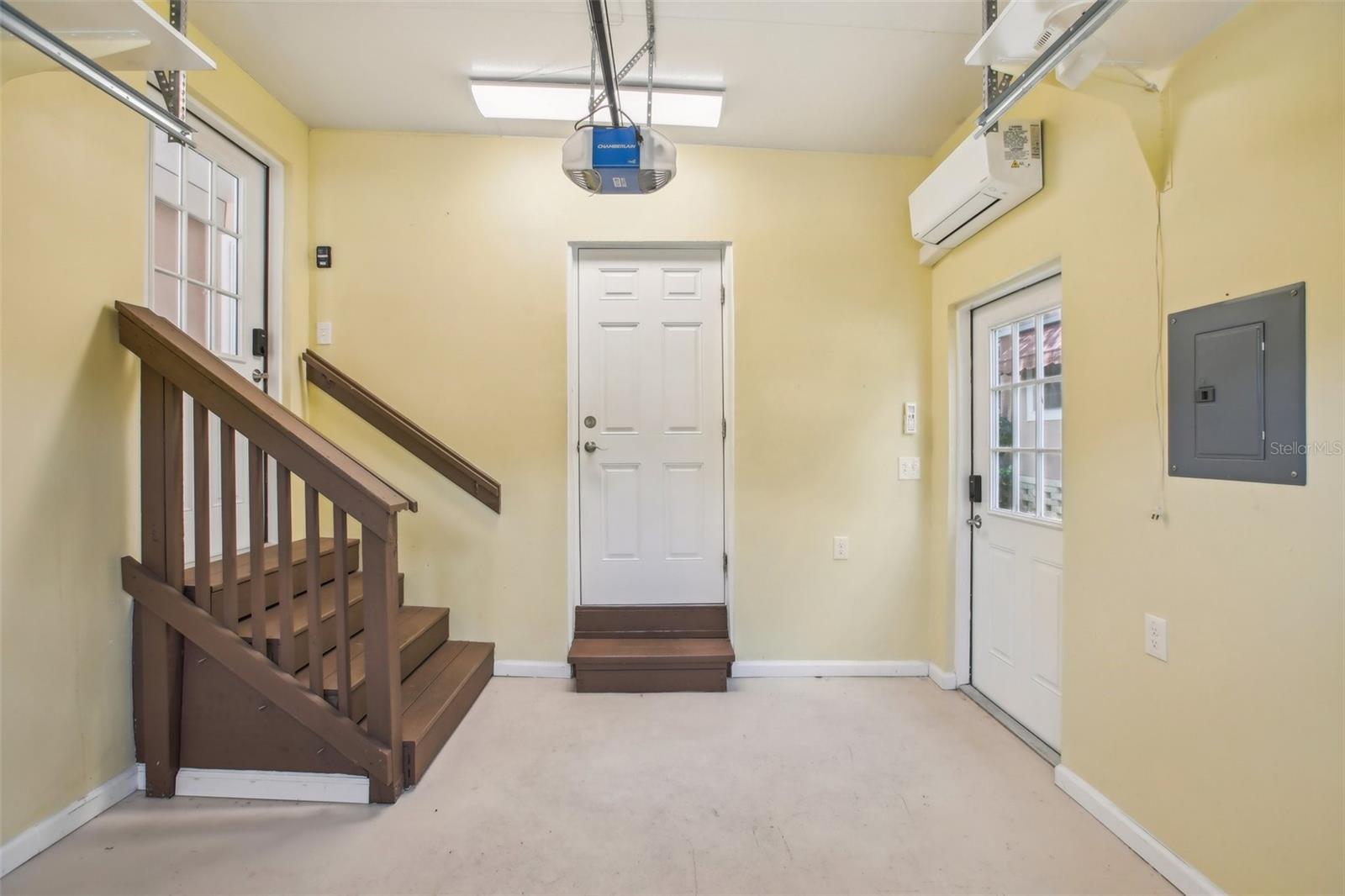 CALIENTE CASITA VILLAGE - Residential Lease