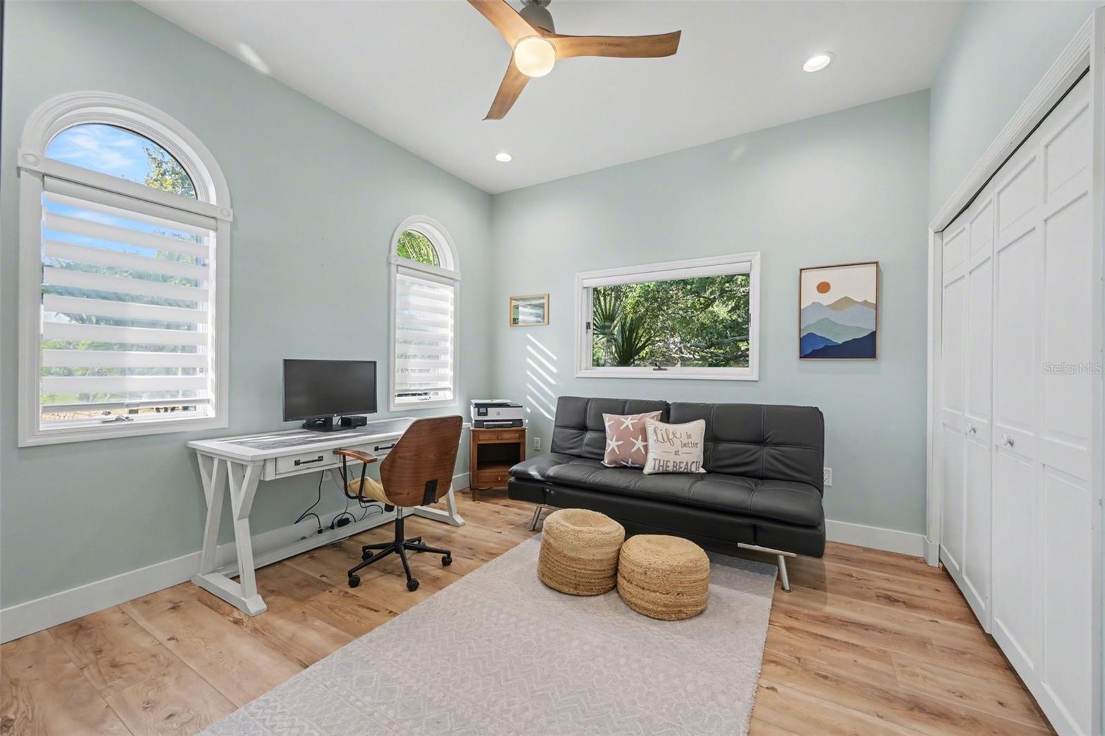 EGRETS COVE - Residential