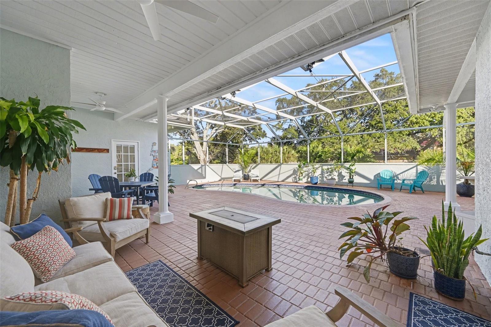 EGRETS COVE - Residential