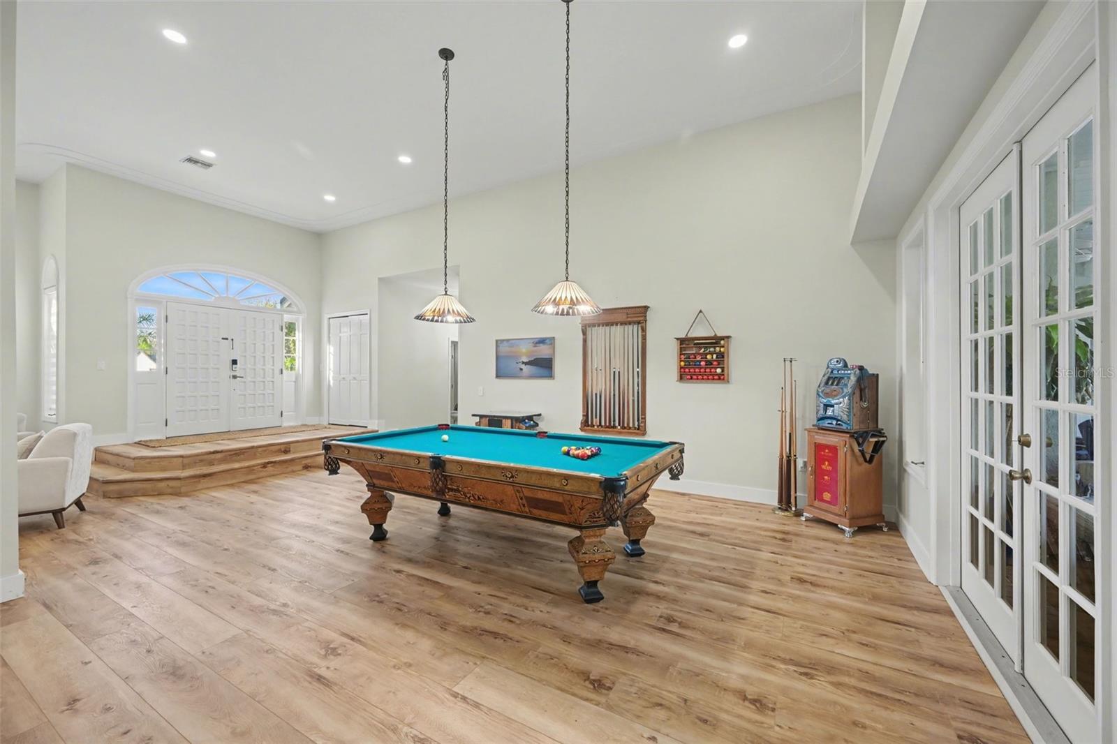 EGRETS COVE - Residential