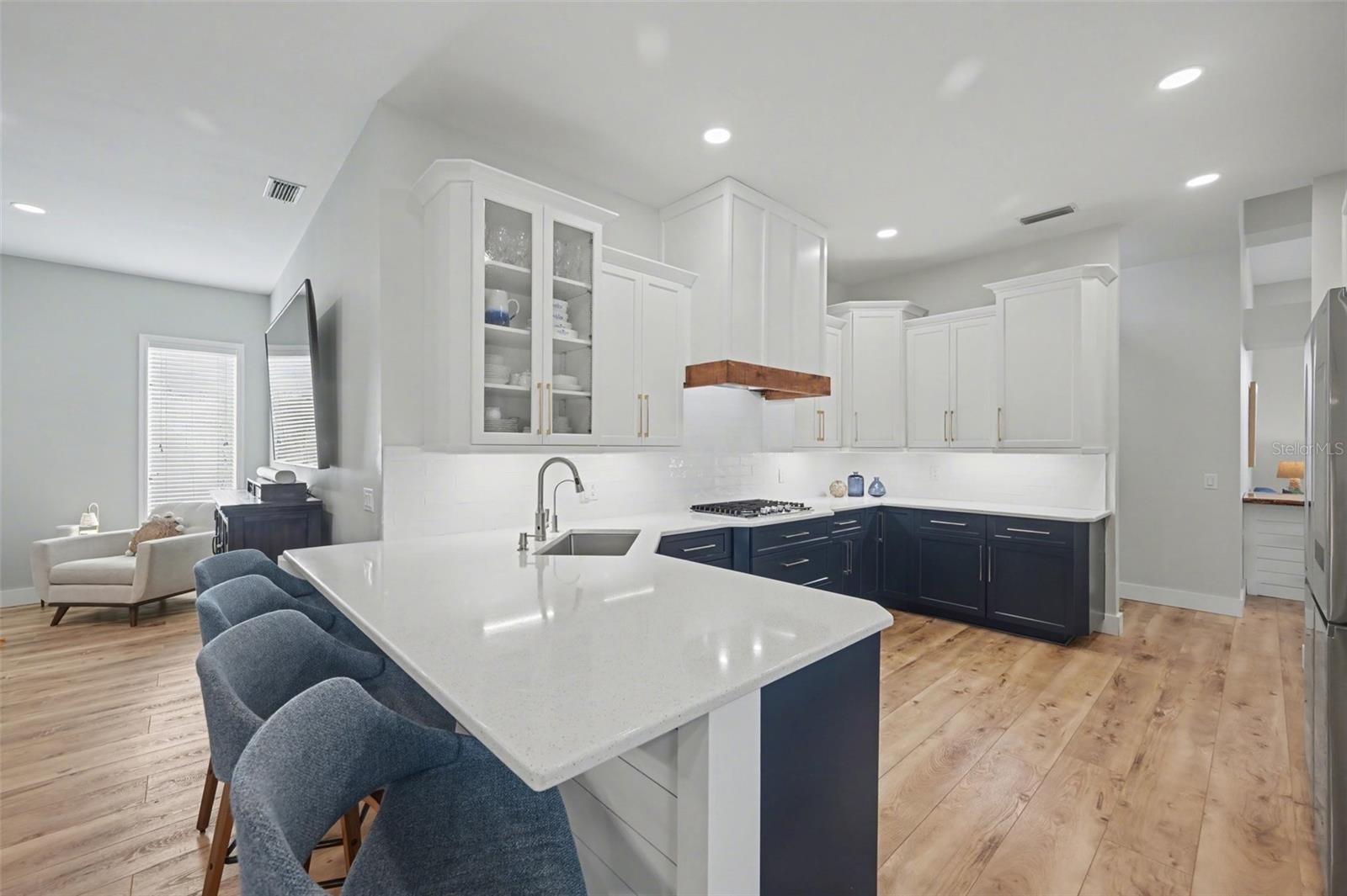 EGRETS COVE - Residential