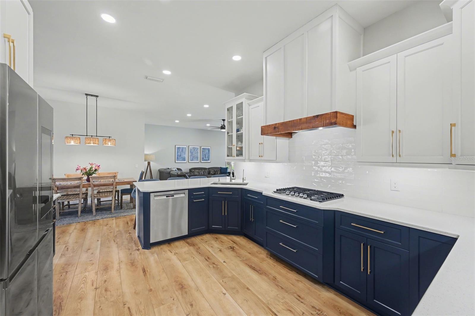 EGRETS COVE - Residential