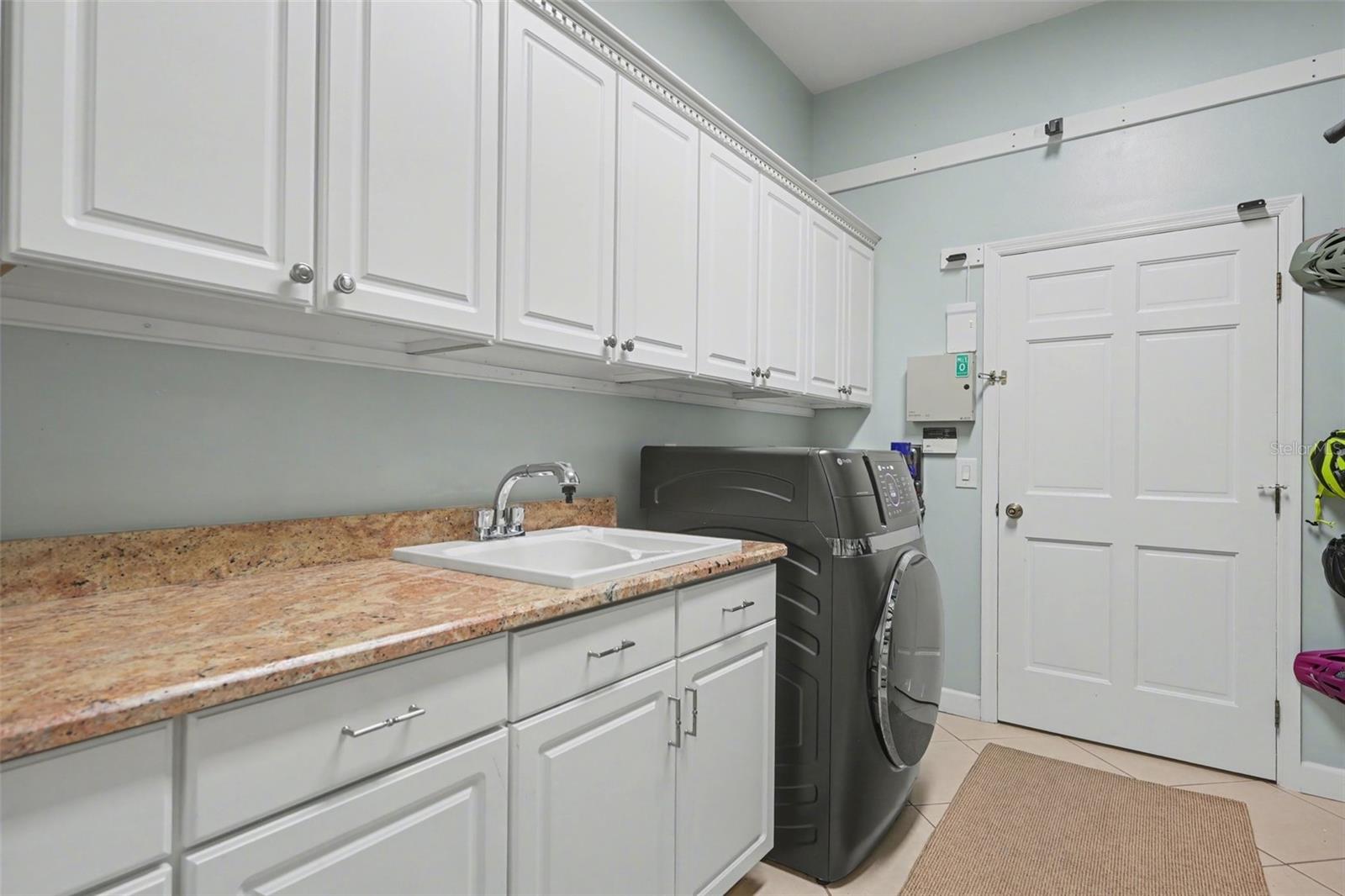 EGRETS COVE - Residential