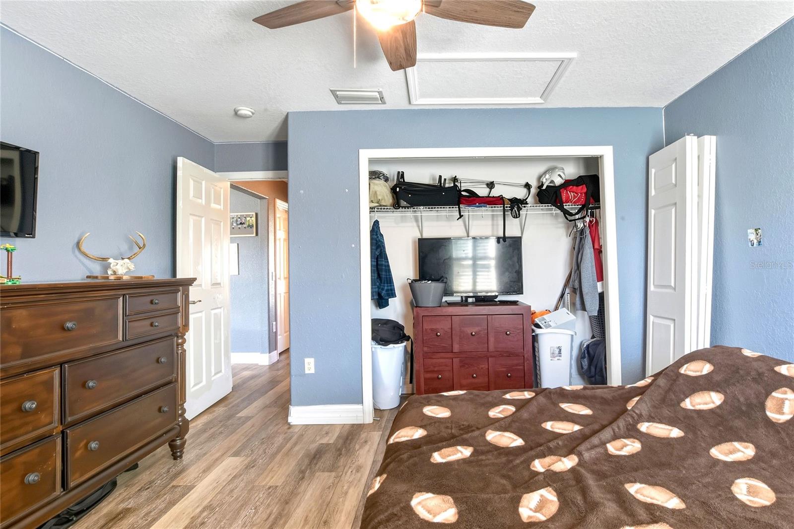 SEVEN OAKS AT SUNDANCE - Residential