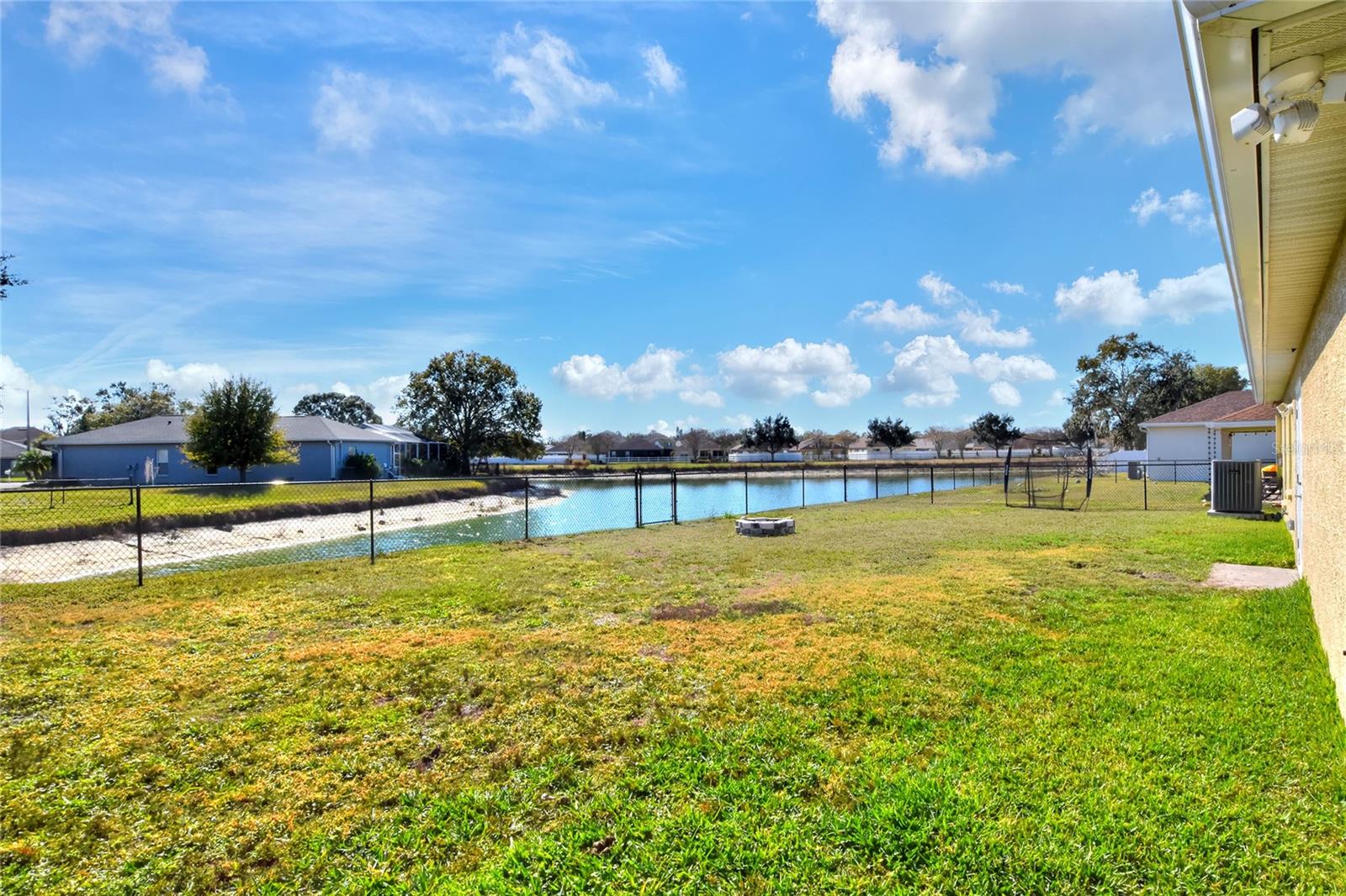 SEVEN OAKS AT SUNDANCE - Residential