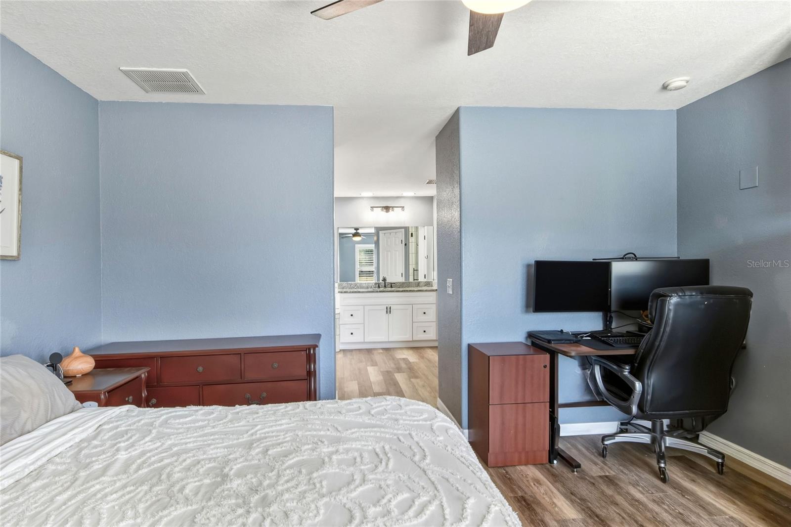 SEVEN OAKS AT SUNDANCE - Residential