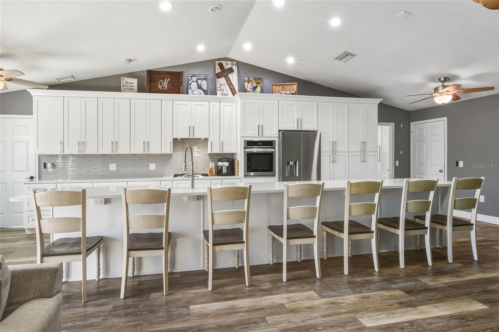 SEVEN OAKS AT SUNDANCE - Residential