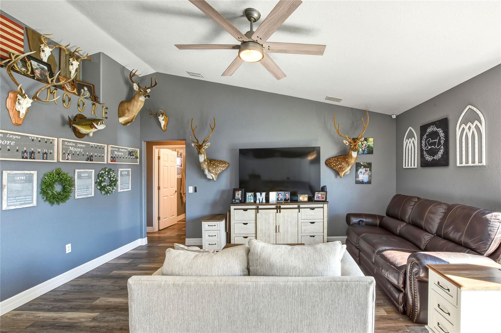 SEVEN OAKS AT SUNDANCE - Residential