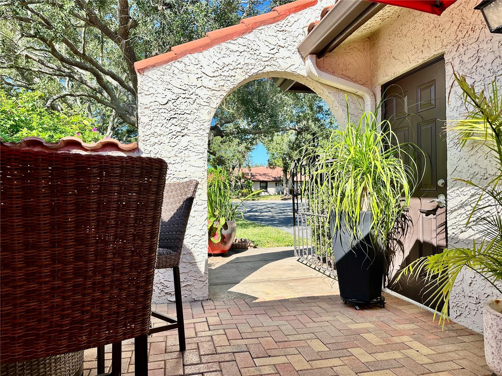 GOLF POINTE AT PALM-AIRE CC SEC 1 PH C - Residential Lease