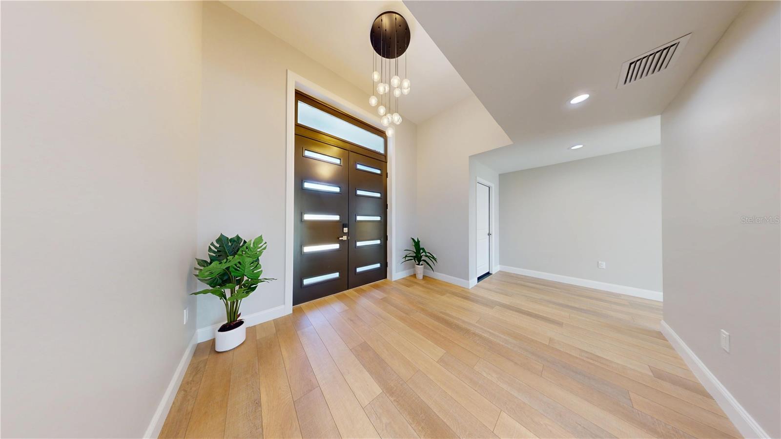 1471 PALMWOOD DRIVE