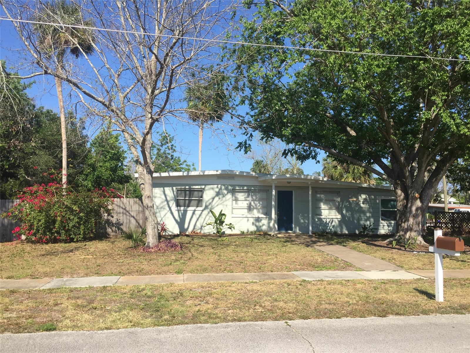 Ellison Homes Royal - Residential Lease