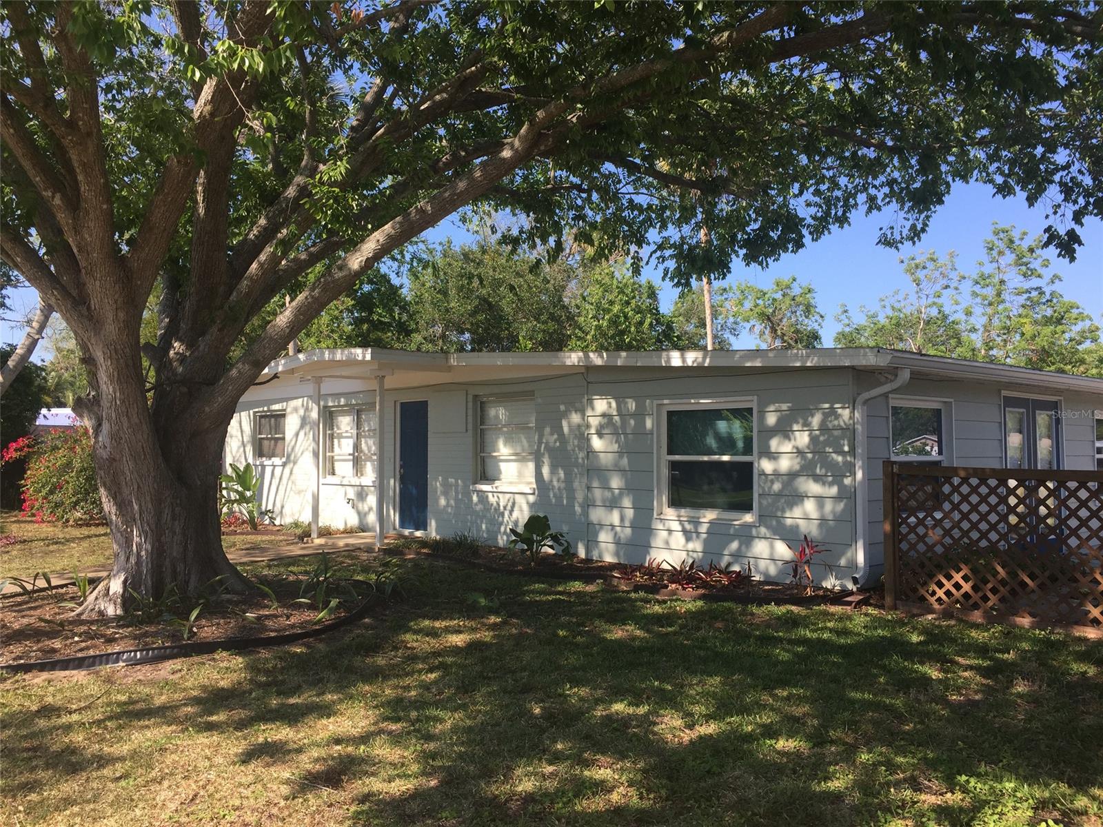 Ellison Homes Royal - Residential Lease