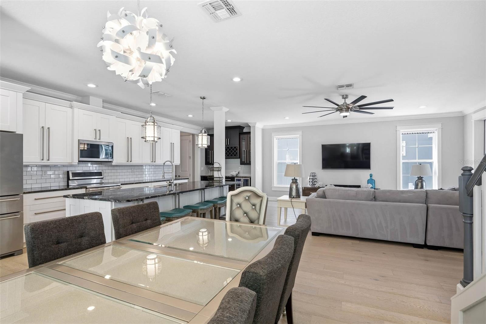 POINSETTIA GARDENS - Residential