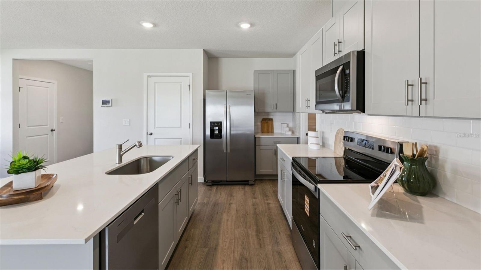 1335 GRAND FLORA LANE