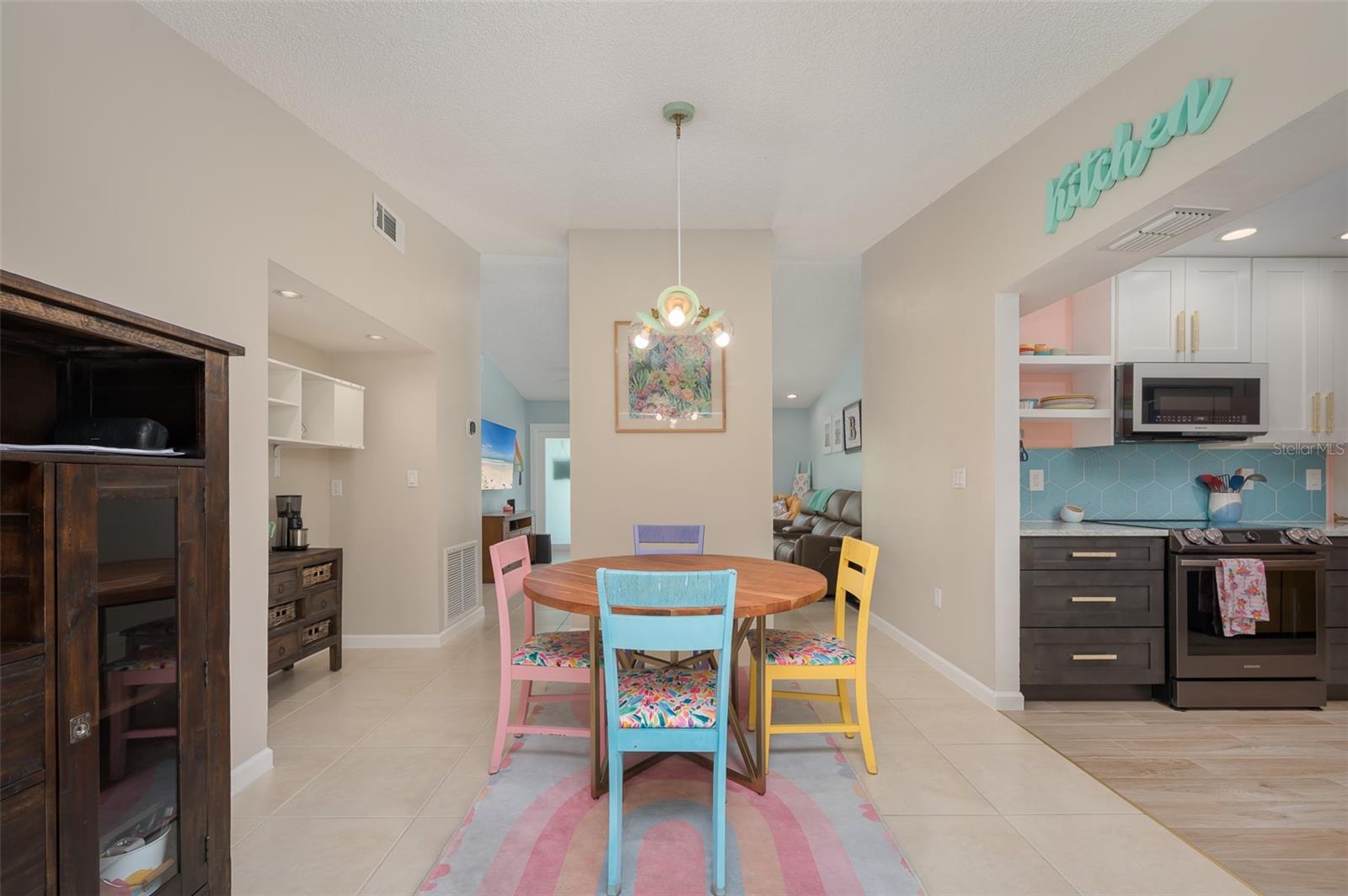 LAKE SARASOTA - Residential