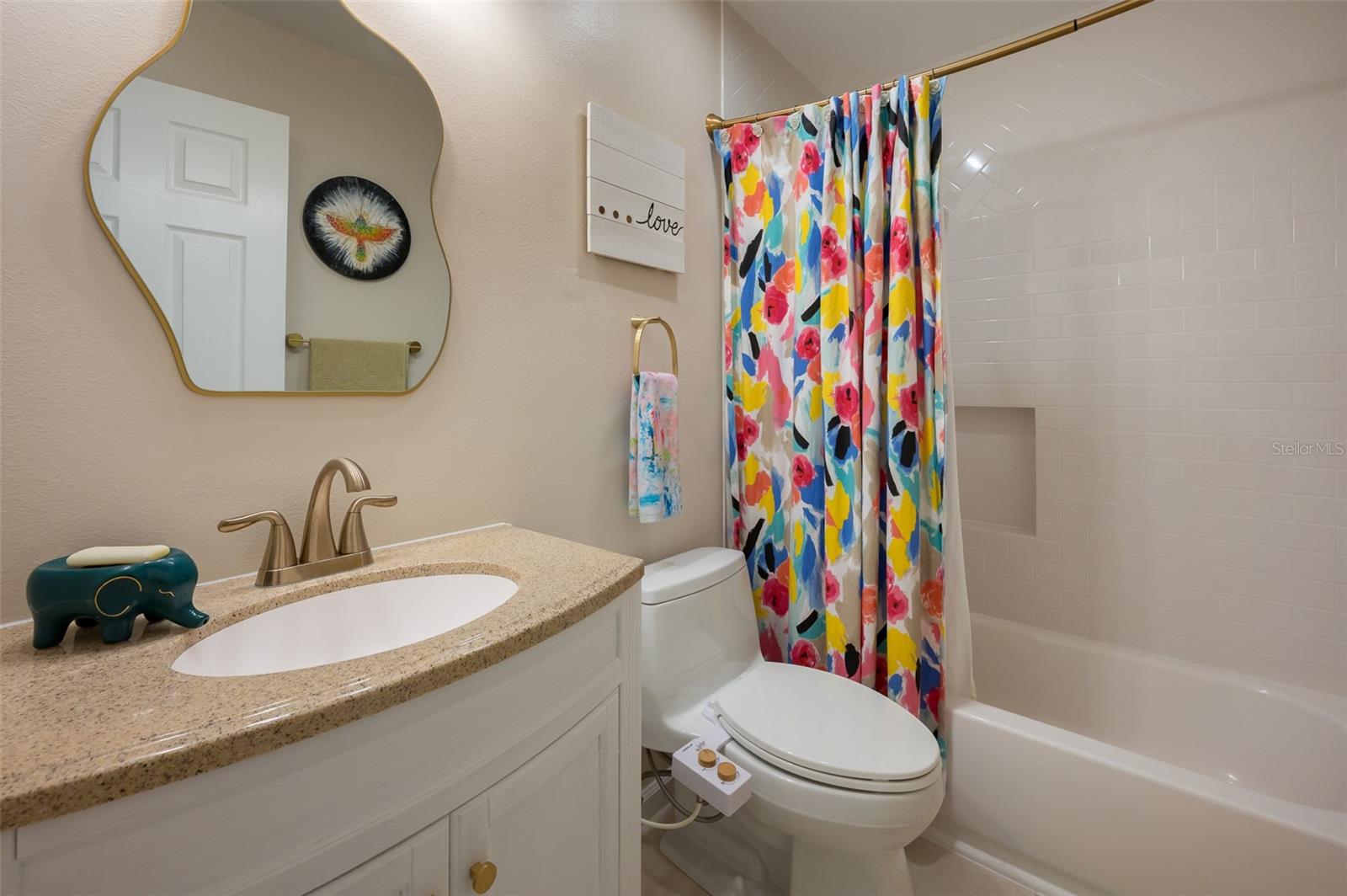 LAKE SARASOTA - Residential