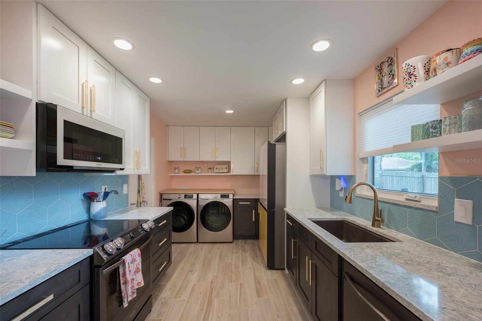 LAKE SARASOTA - Residential