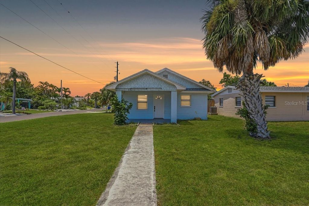 Photo of 125 13th Avenue, Indian Rocks Beach, FL 33785 (MLS # TB8526315)