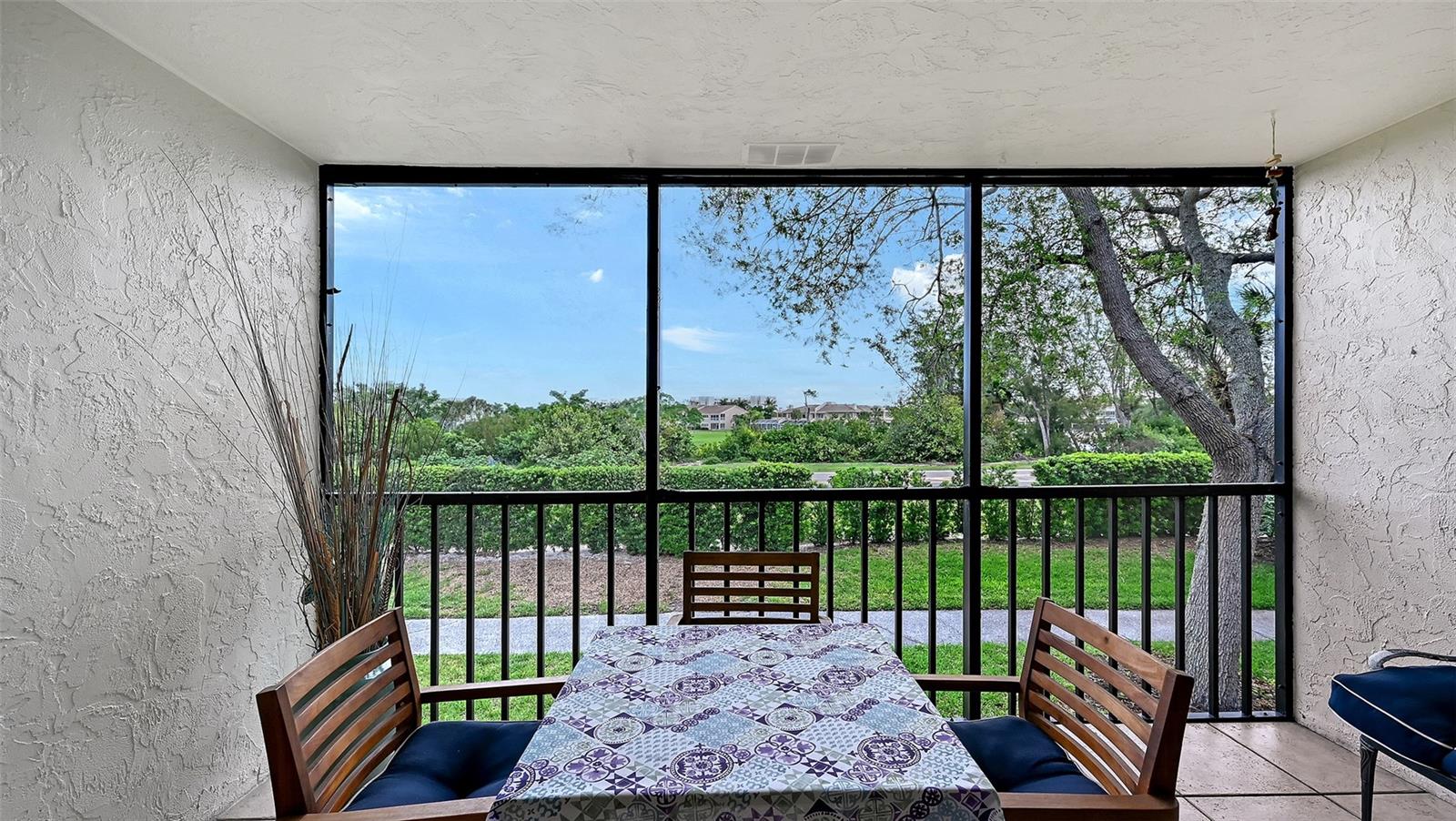 SEAPLACE I - Residential