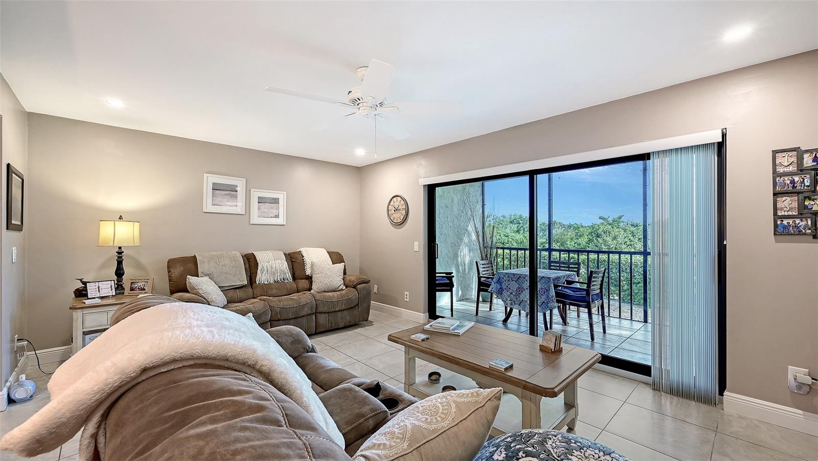 SEAPLACE I - Residential