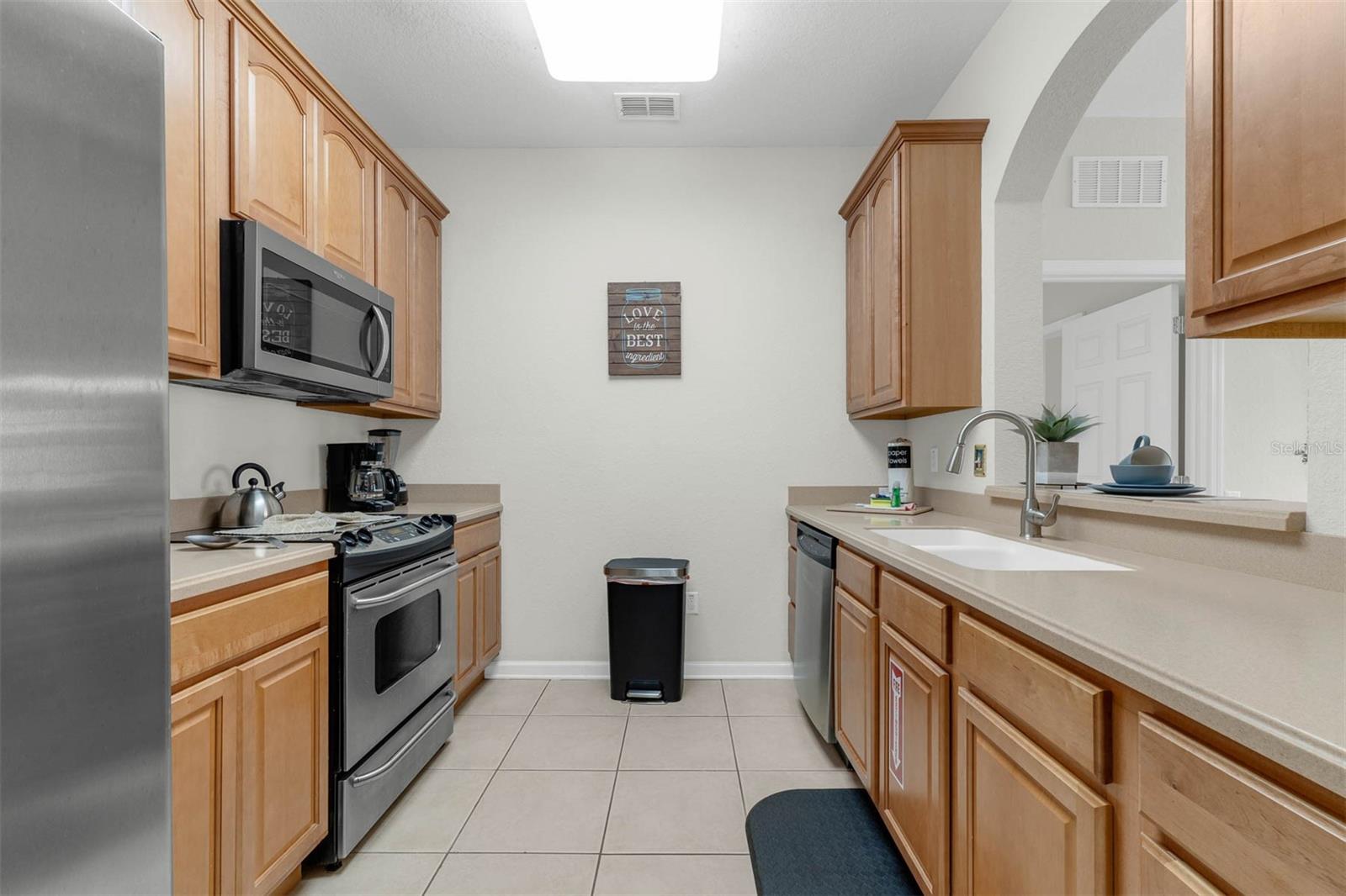 4102 BREAKVIEW DRIVE 30603