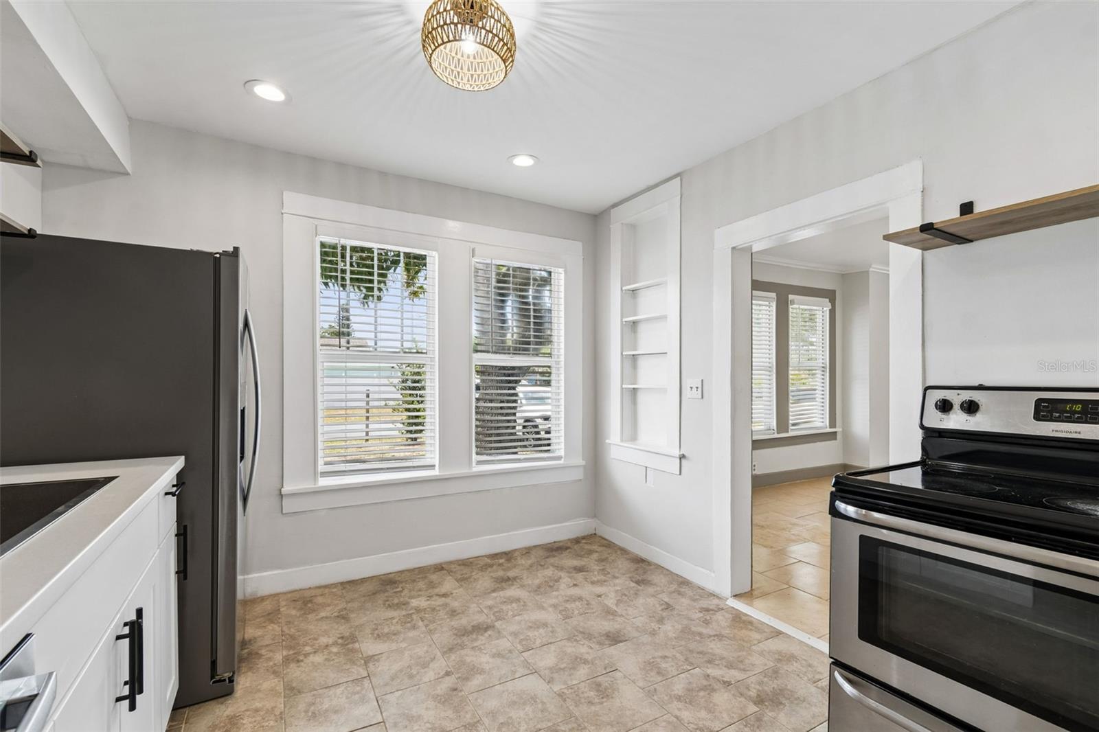 ST PETERSBURG INVESTMENT COS ADD TO OAK PARK - Residential