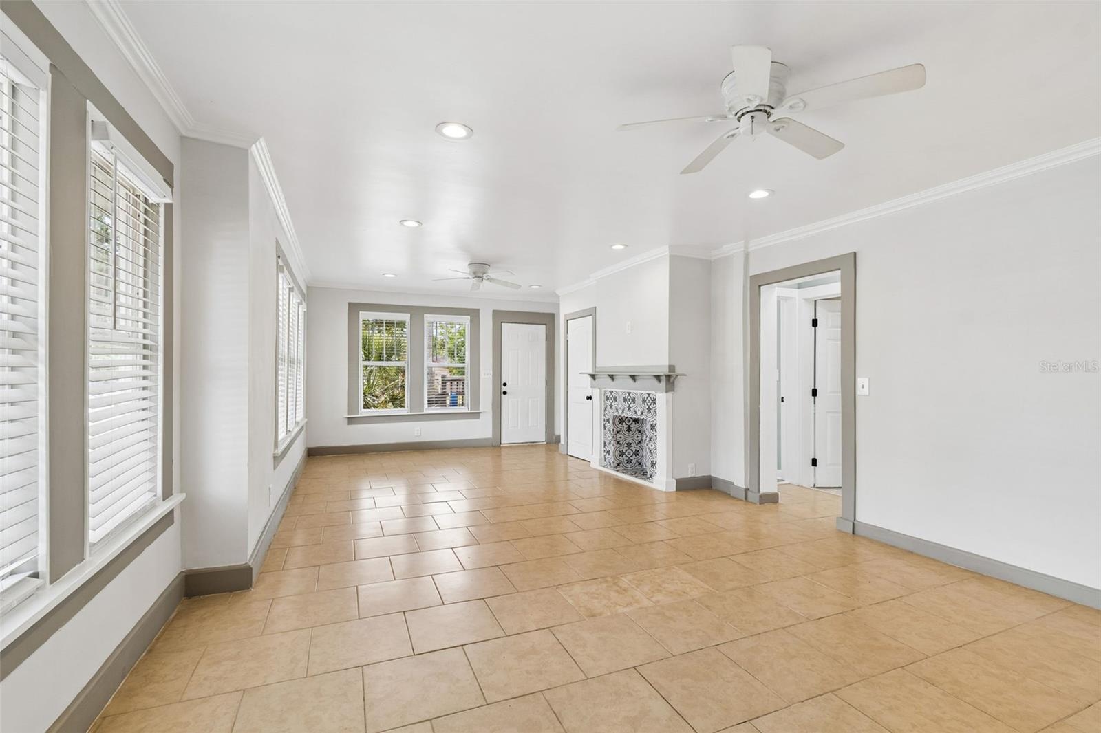 ST PETERSBURG INVESTMENT COS ADD TO OAK PARK - Residential