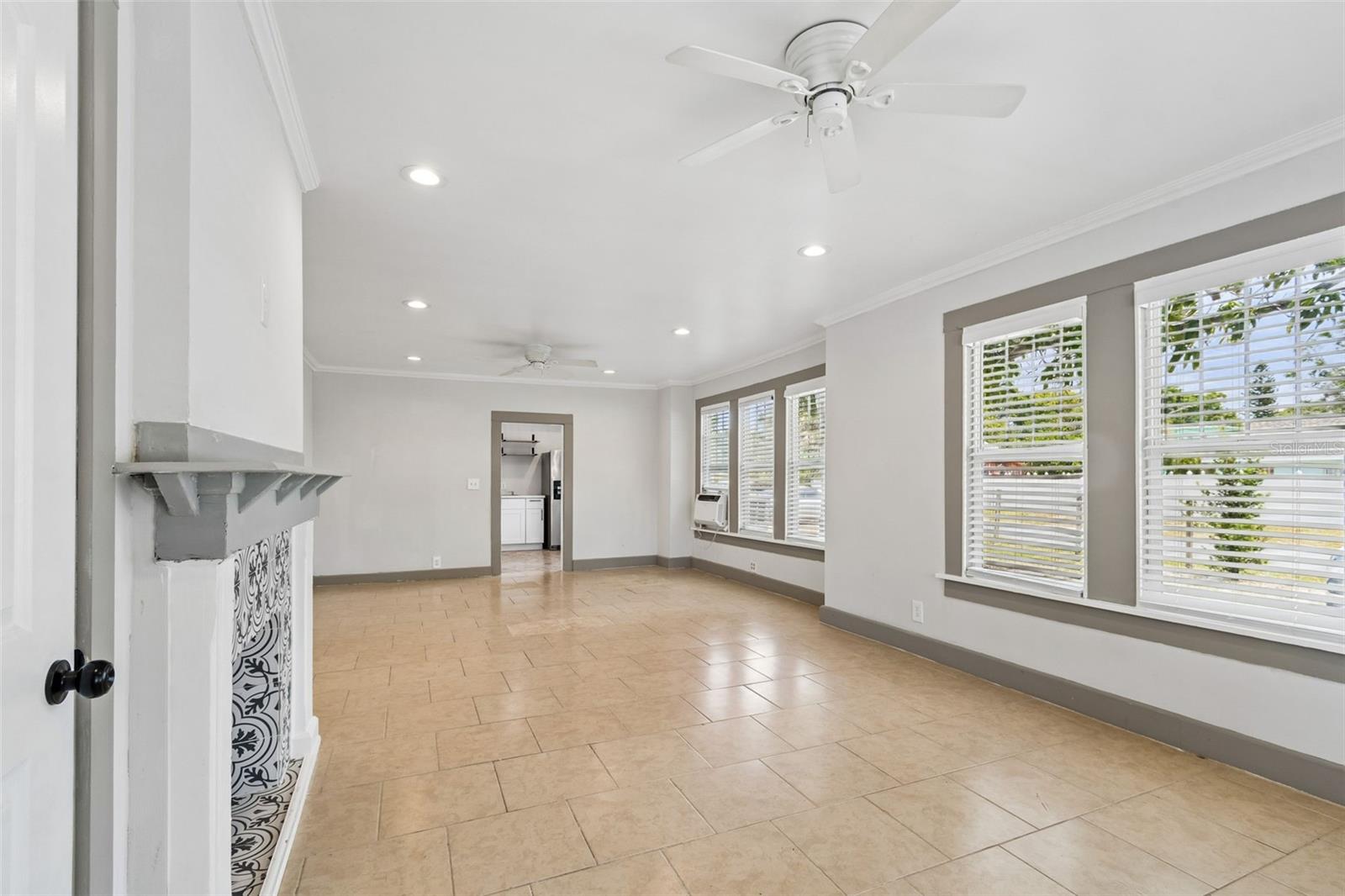 ST PETERSBURG INVESTMENT COS ADD TO OAK PARK - Residential