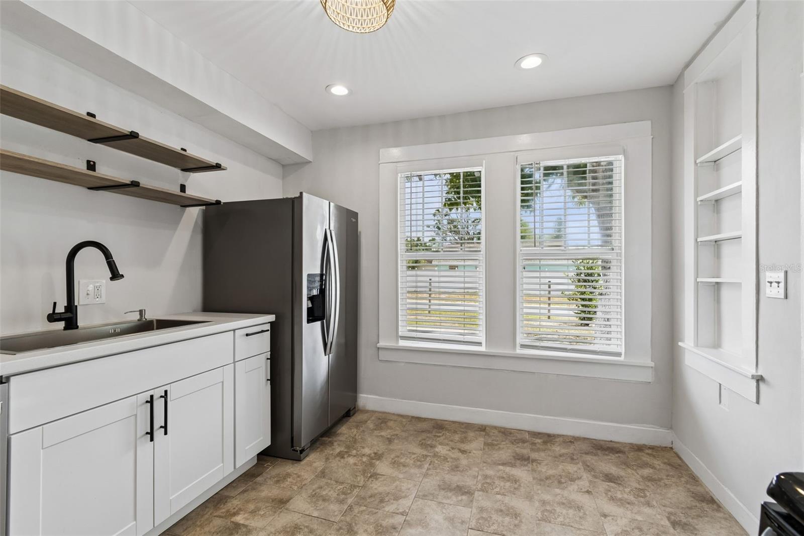 ST PETERSBURG INVESTMENT COS ADD TO OAK PARK - Residential