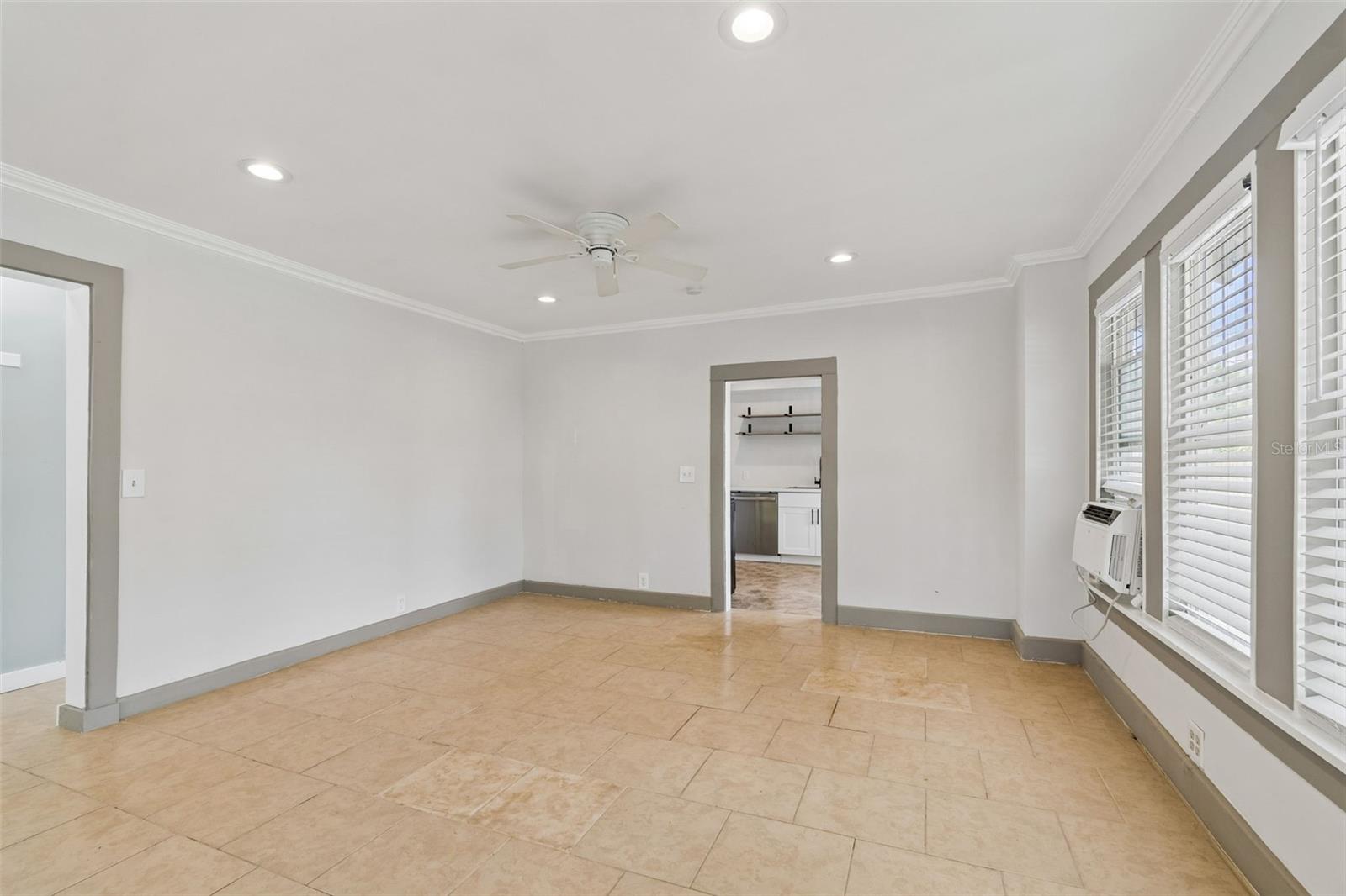 ST PETERSBURG INVESTMENT COS ADD TO OAK PARK - Residential