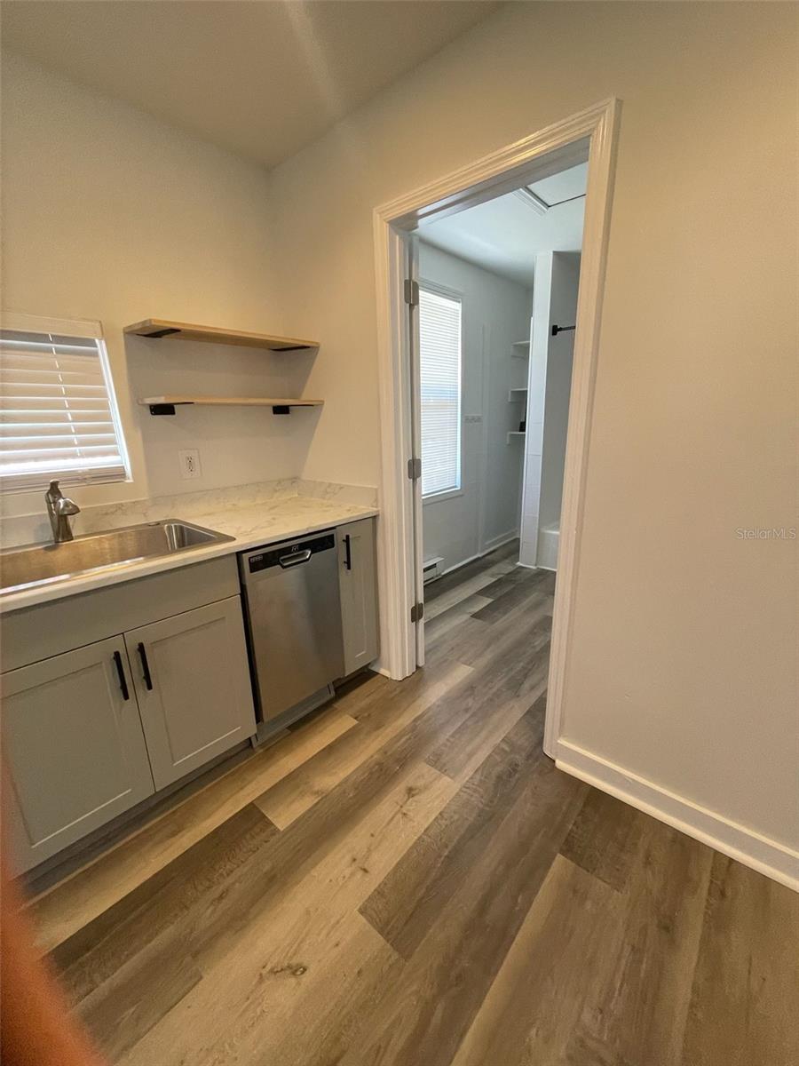 ST PETERSBURG INVESTMENT COS ADD TO OAK PARK - Residential