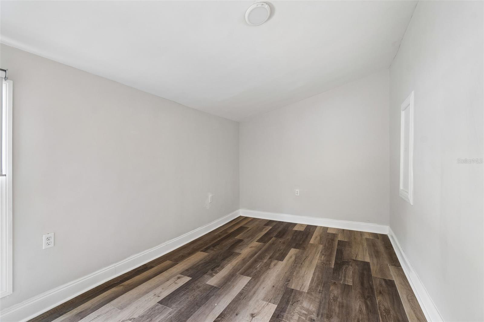 ST PETERSBURG INVESTMENT COS ADD TO OAK PARK - Residential