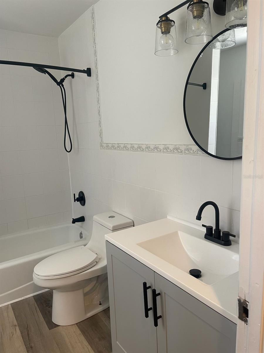 ST PETERSBURG INVESTMENT COS ADD TO OAK PARK - Residential