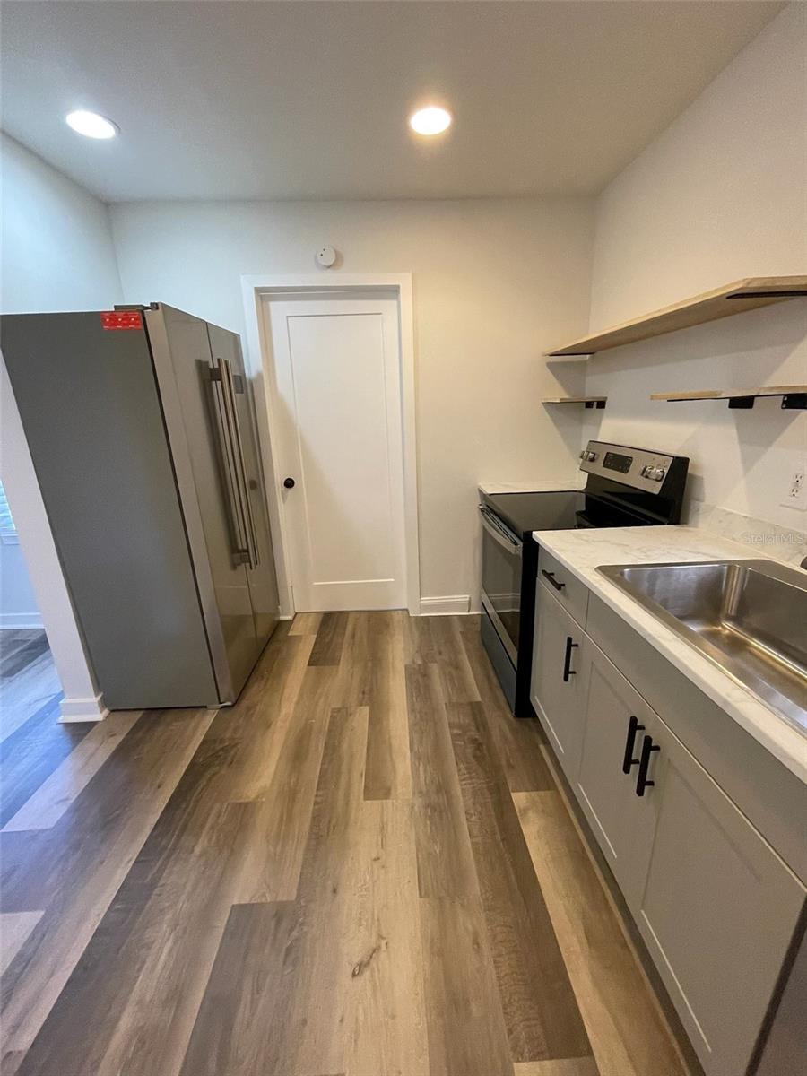 ST PETERSBURG INVESTMENT COS ADD TO OAK PARK - Residential