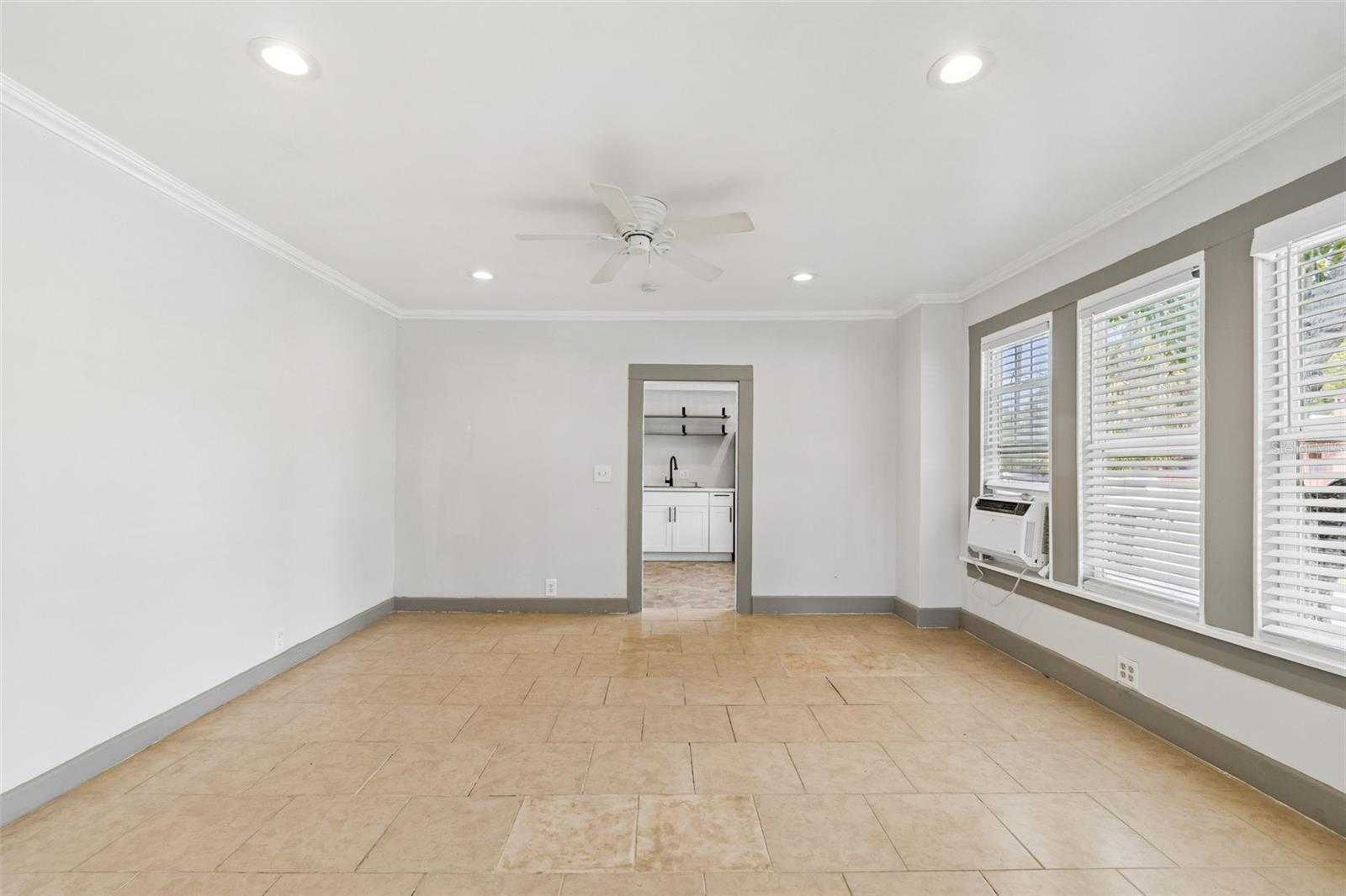 ST PETERSBURG INVESTMENT COS ADD TO OAK PARK - Residential