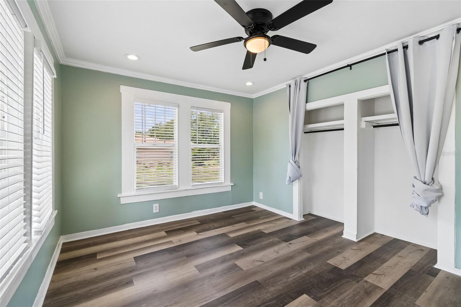 ST PETERSBURG INVESTMENT COS ADD TO OAK PARK - Residential