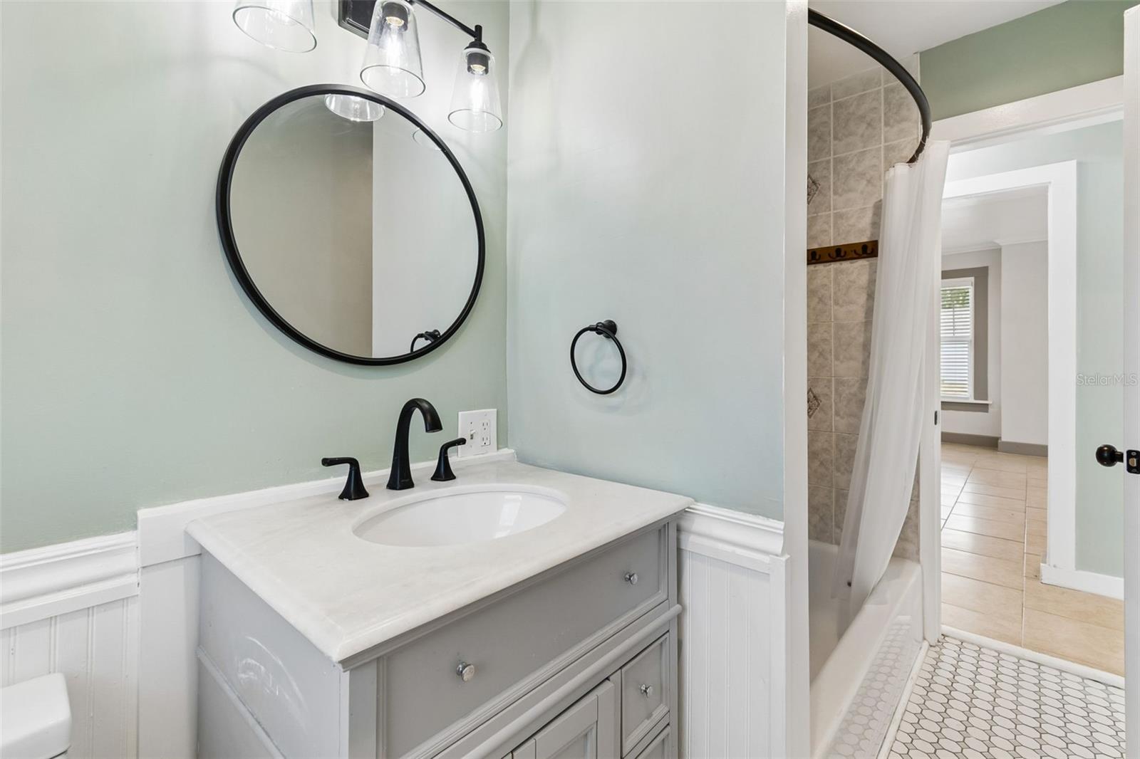 ST PETERSBURG INVESTMENT COS ADD TO OAK PARK - Residential