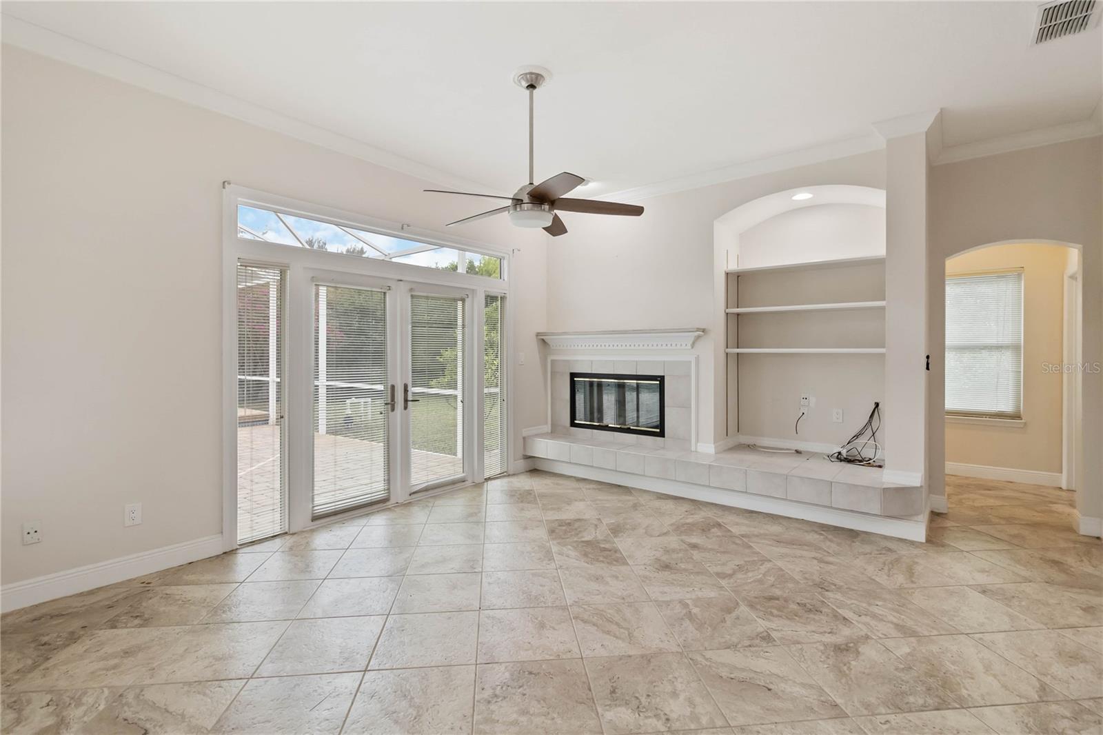 HUNTERS CREEK TR 130 PH 01 - Residential