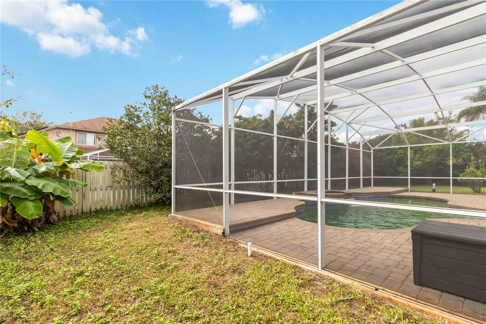 HUNTERS CREEK TR 130 PH 01 - Residential