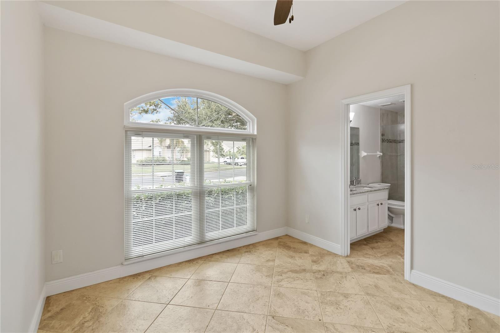 HUNTERS CREEK TR 130 PH 01 - Residential