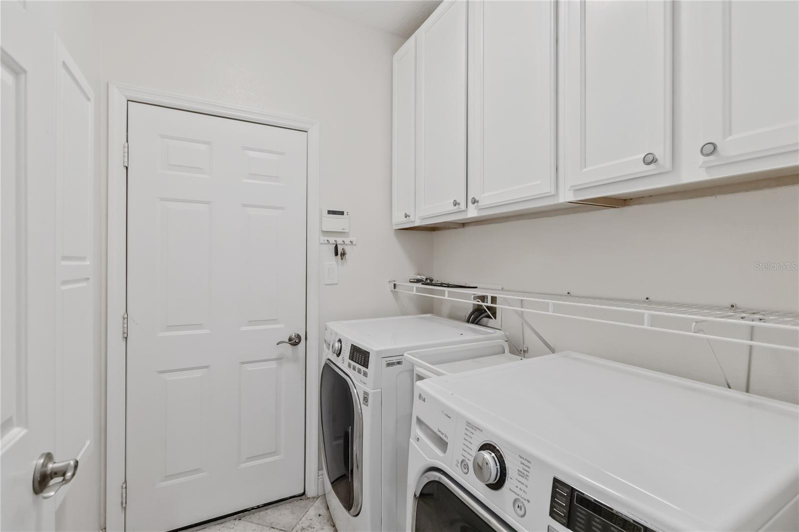 HUNTERS CREEK TR 130 PH 01 - Residential